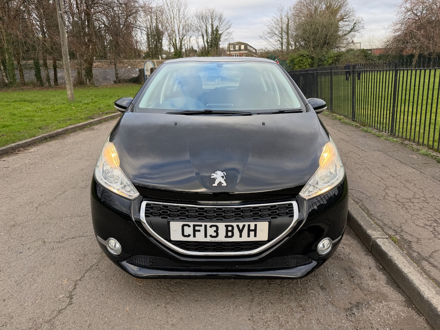 Used Peugeot 208 2013 for sale - 77069932: Photo 6