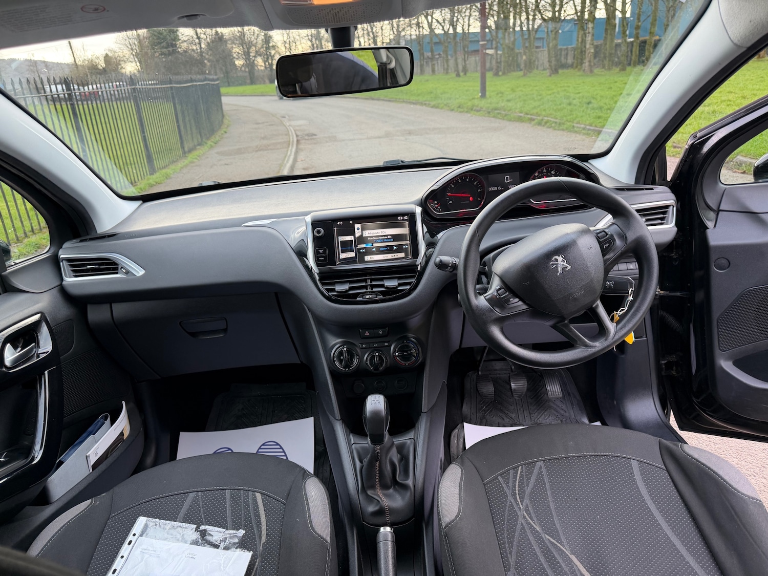 Used Peugeot 208 2013 for sale - 77069932: Photo 8