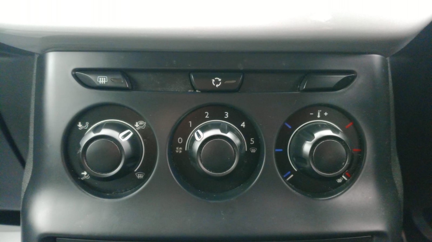 Used DS Automobiles DS 3 2017 for sale - 76829503: Photo 13