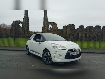 2017 (66) - 1.2 PureTech DSign 3dr * DEC 26 MOT*