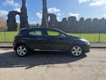 Used Renault Clio 2016 for sale - 77842202: Photo