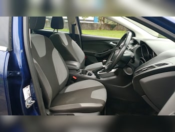 Used Ford Focus 2013 for sale - 76007173: Photo 4