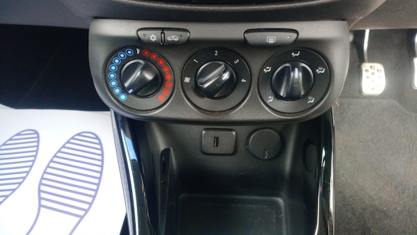 Used Vauxhall ADAM 2016 for sale - 76319751: Photo 13