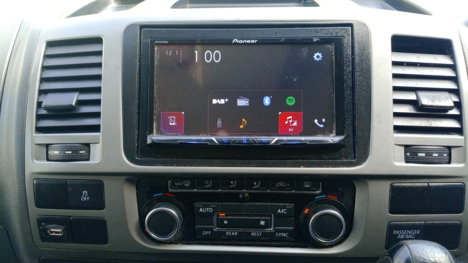 Used Volkswagen Transporter Shuttle 2015 for sale - 77930959: Photo 10