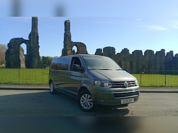 Used Volkswagen Transporter Shuttle 2015 for sale - 77930959: Photo