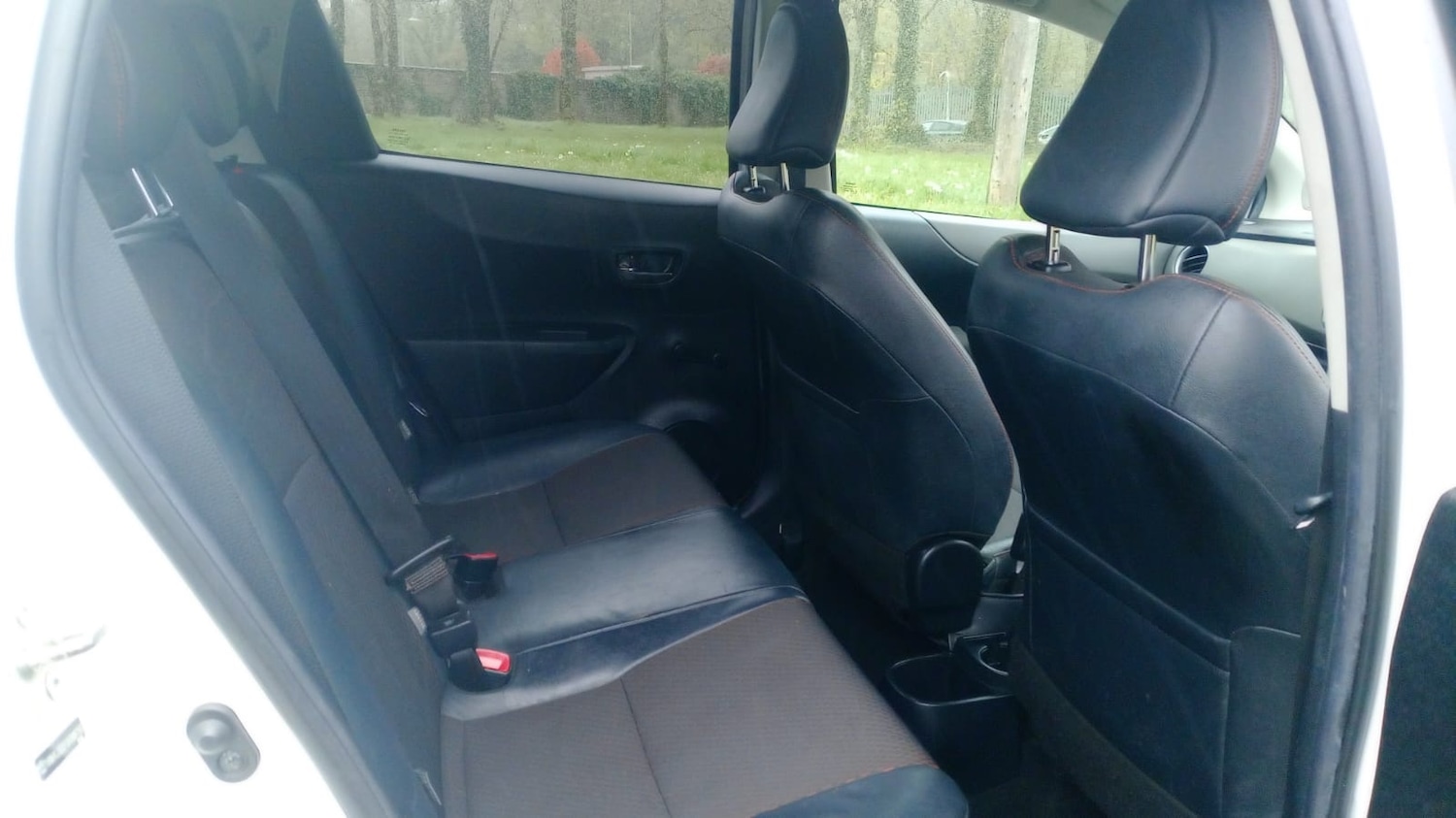 Used Toyota Yaris 2012 for sale - 78178041: Photo 10