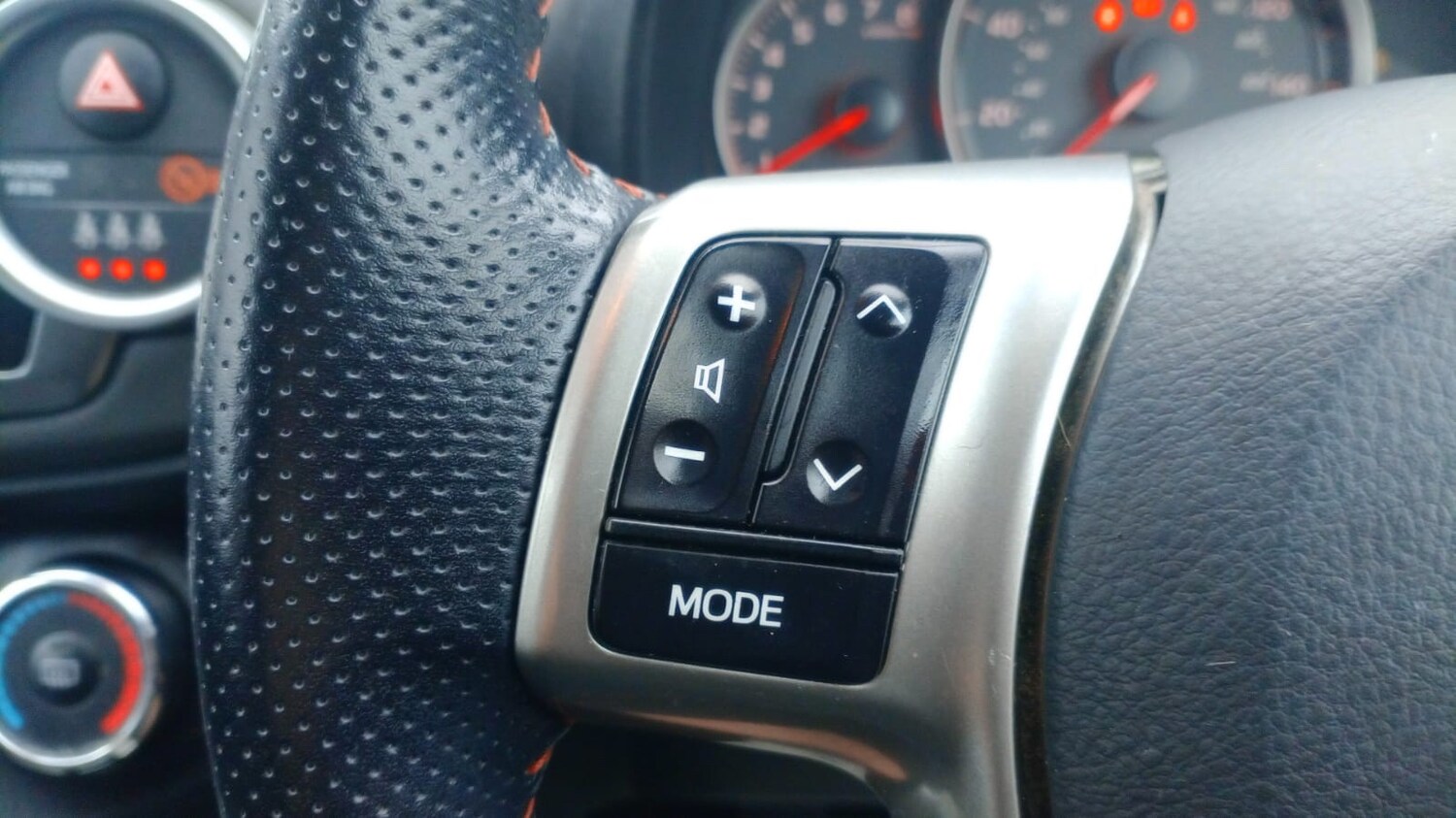 Used Toyota Yaris 2012 for sale - 78178041: Photo 11