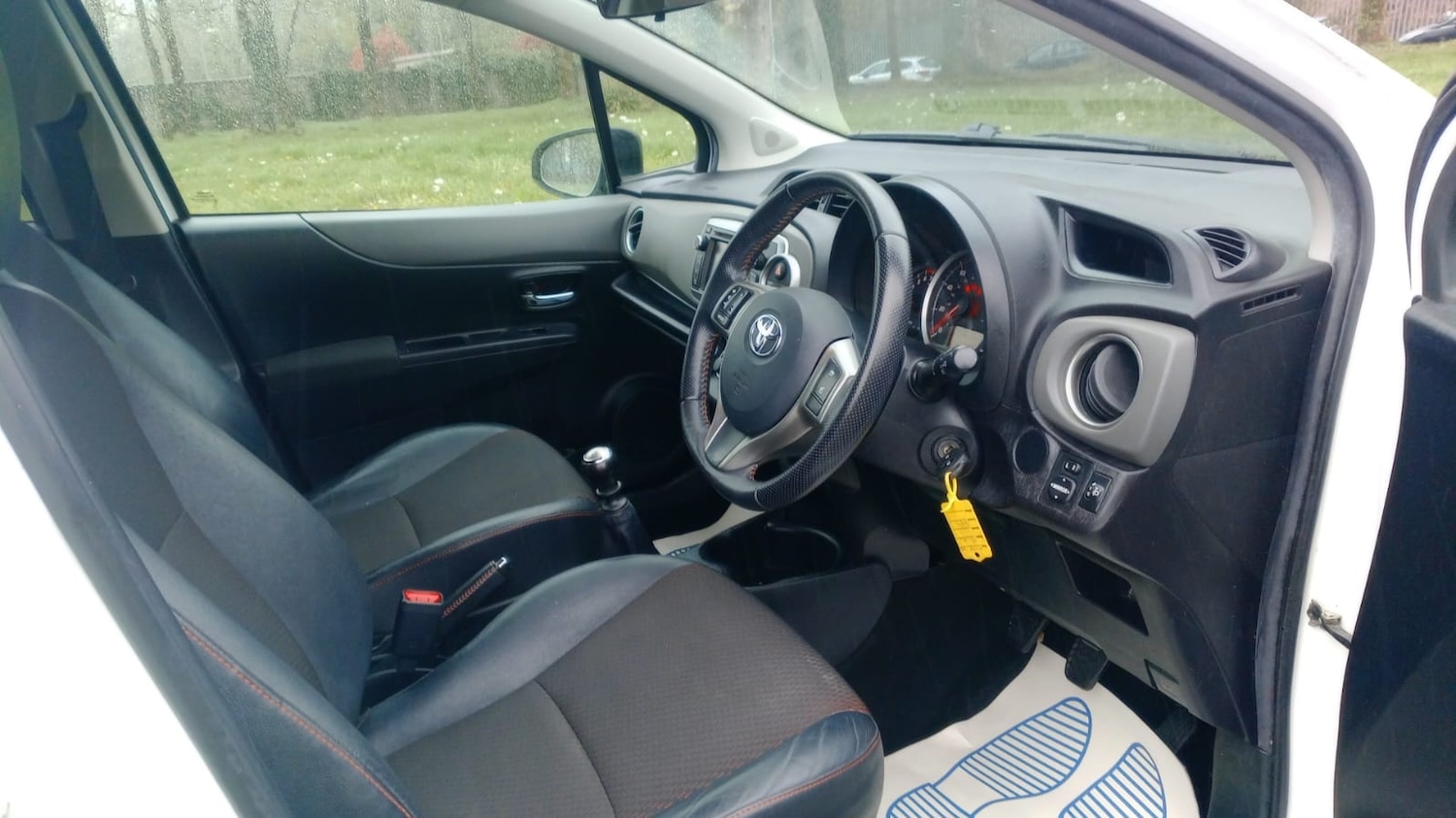 Used Toyota Yaris 2012 for sale - 78178041: Photo 7