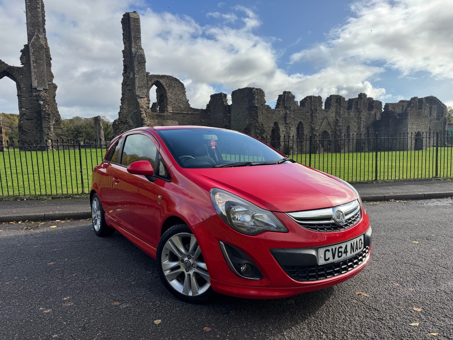 Used Vauxhall Corsa 2014 for sale - 76374083: Photo 1