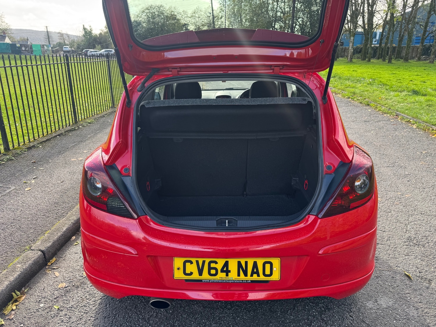 Used Vauxhall Corsa 2014 for sale - 76374083: Photo 4