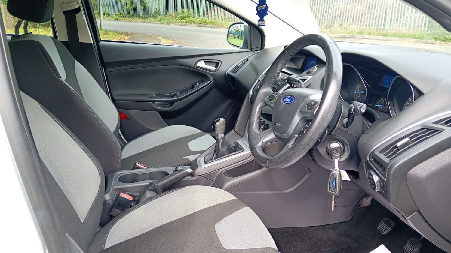 2012 12 FORD FOCUS
