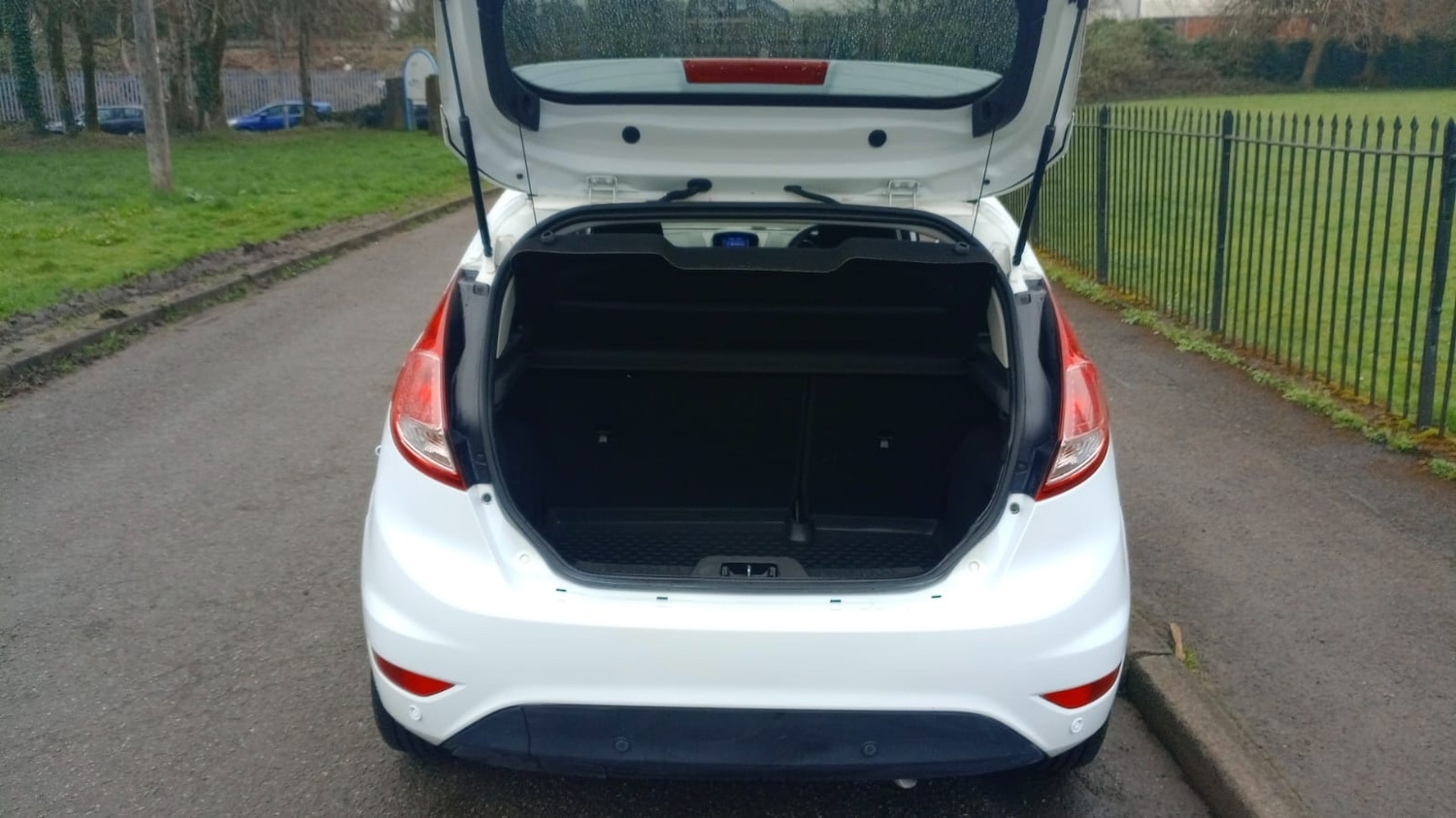 Used Ford Fiesta 2014 for sale - 77801761: Photo 19