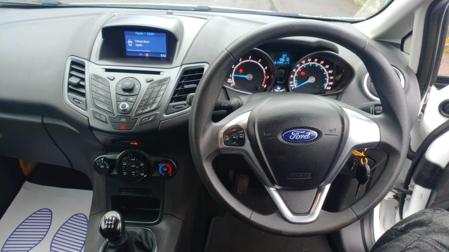 Used Ford Fiesta 2014 for sale - 77801761: Photo 9