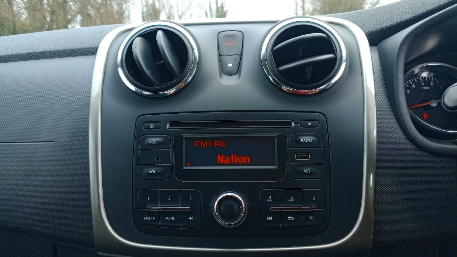 Used Dacia Sandero 2016 for sale - 77689317: Photo 13