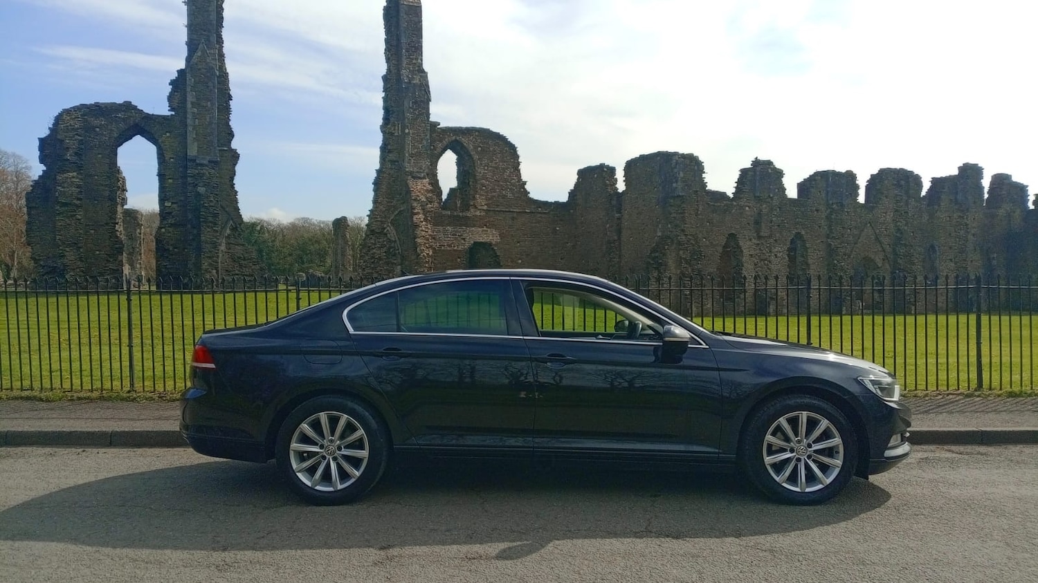 Used Volkswagen Passat 2016 for sale - 78139490: Photo 2