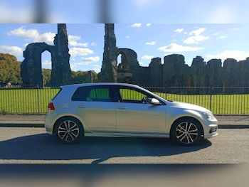 Used Volkswagen Golf 2016 for sale - 76044765: Photo 4