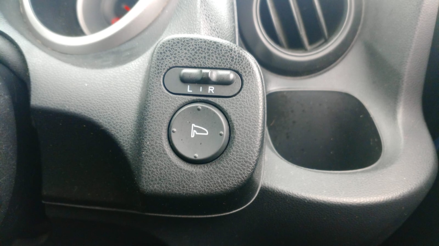 Used Honda Jazz 2010 for sale - 77579844: Photo 9