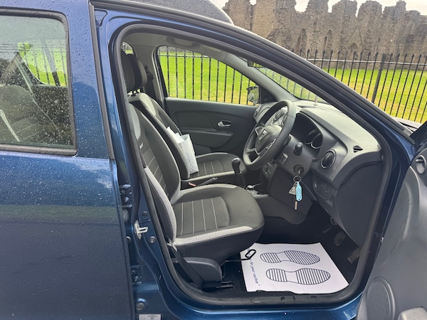 Used Dacia Sandero Stepway 2017 for sale - 75760944: Photo 4