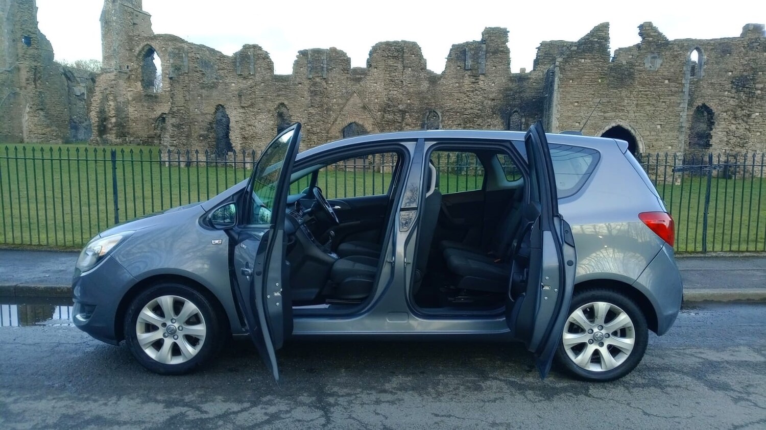 Used Vauxhall Meriva 2017 for sale - 77354003: Photo 11