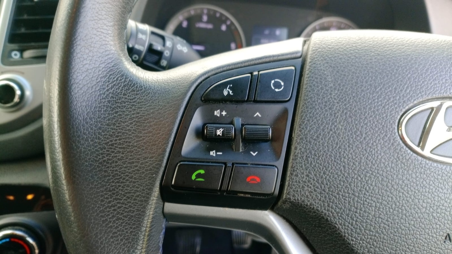 Used Hyundai TUCSON 2017 for sale - 77831972: Photo 11