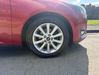 Used Ford Focus 2015 for sale - 78266435: Photo