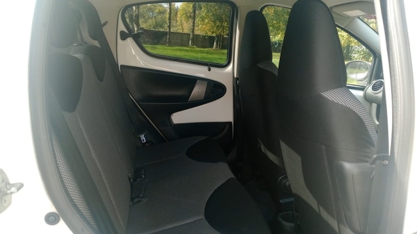 Used Toyota AYGO 2013 for sale - 76206609: Photo 7