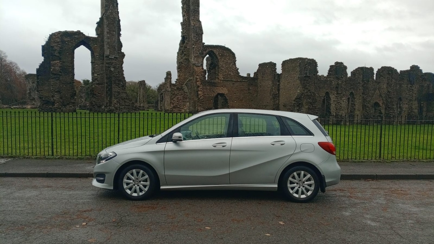 Used Mercedes-Benz B Class 2015 for sale - 76541163: Photo 4