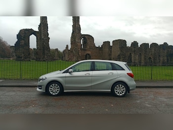 Used Mercedes-Benz B Class 2015 for sale - 76541163: Photo