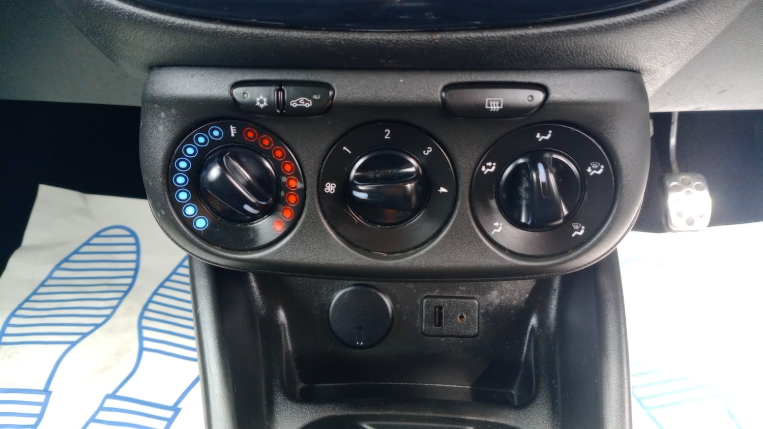 Used Vauxhall Corsa 2015 for sale - 78197761: Photo 16