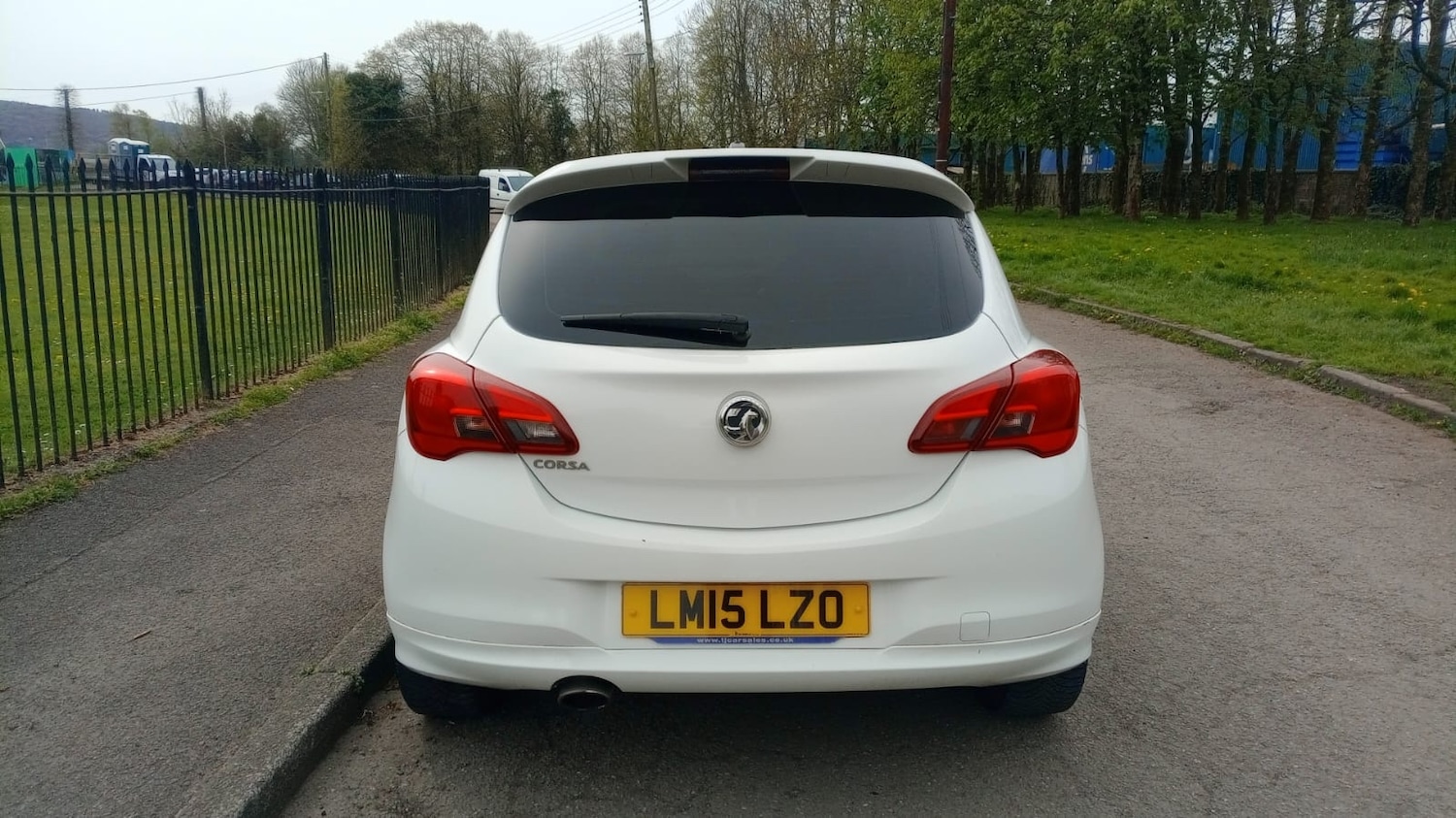 Used Vauxhall Corsa 2015 for sale - 78197761: Photo 3