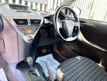 Used Toyota IQ 2010 for sale - 75153505: Photo