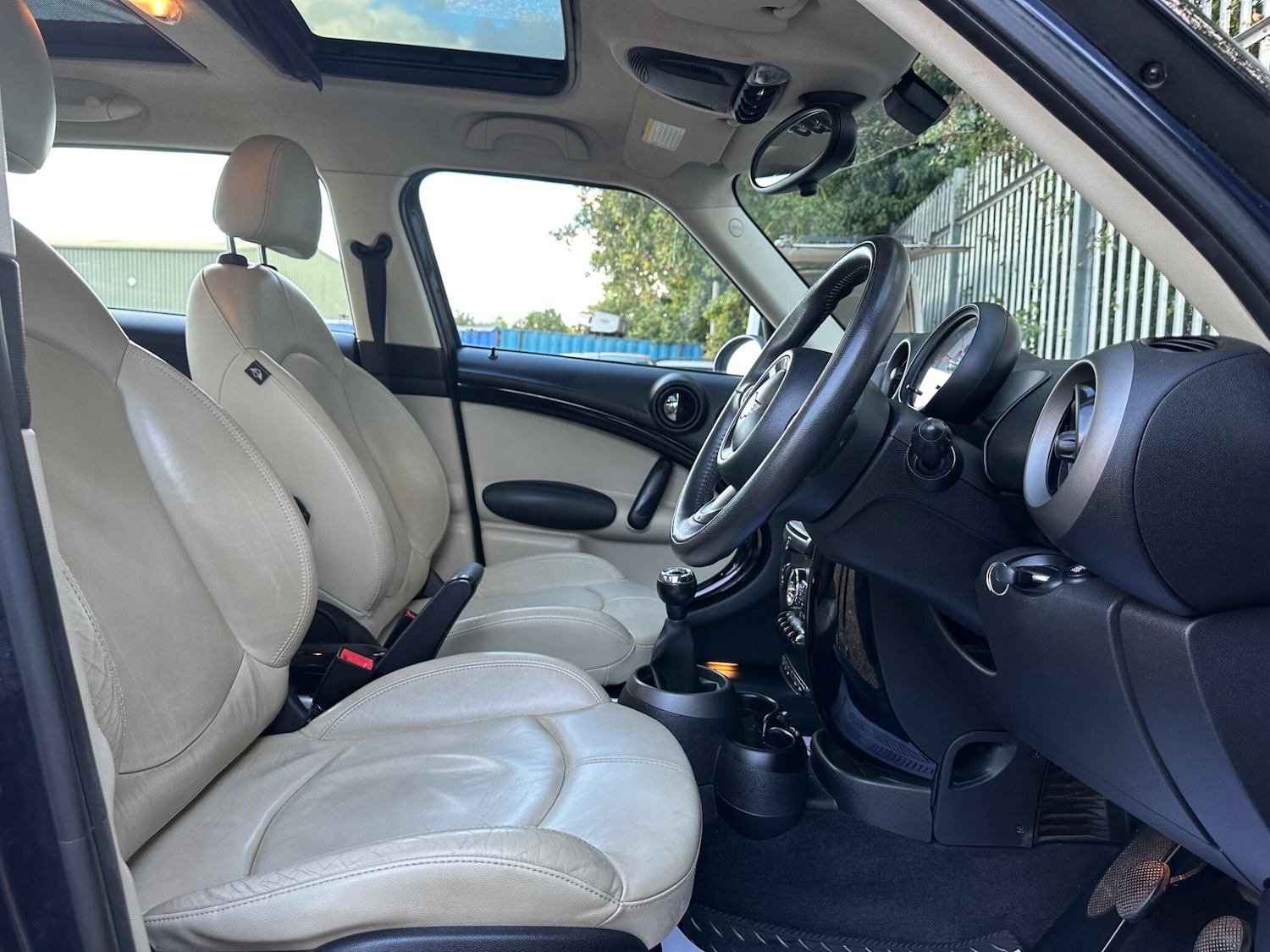 Vehicle 29