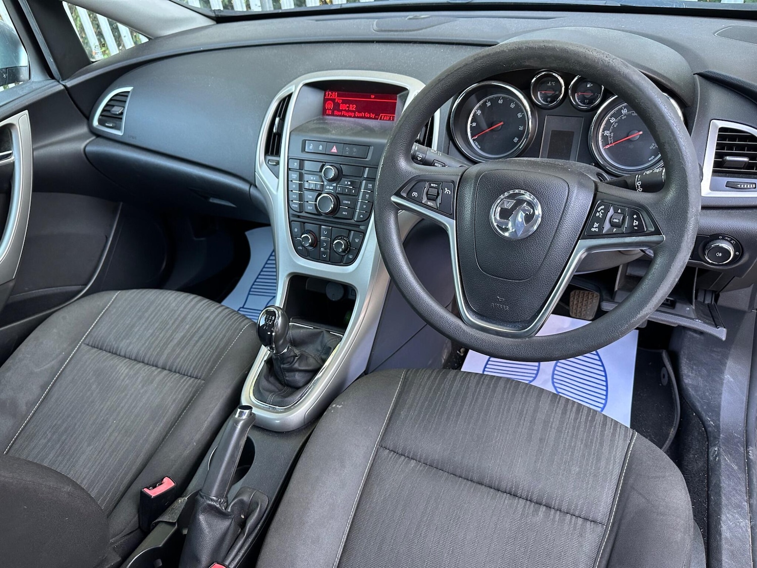 Vehicle 28