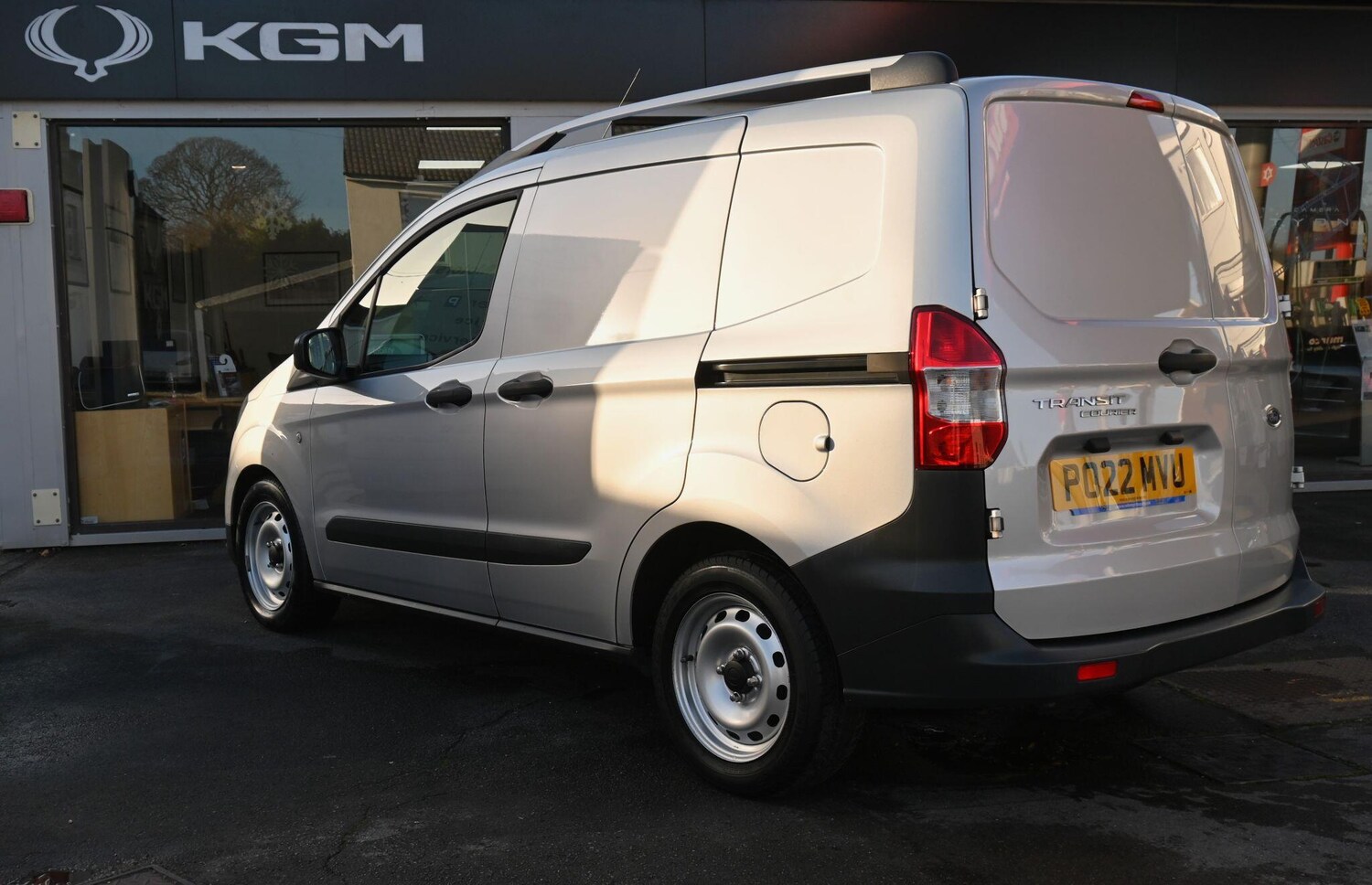 Used Ford Transit Courier 2022 for sale - 77344072: Photo 4