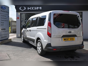 Used Ford Grand Tourneo Connect 2017 for sale - 78301553: Photo