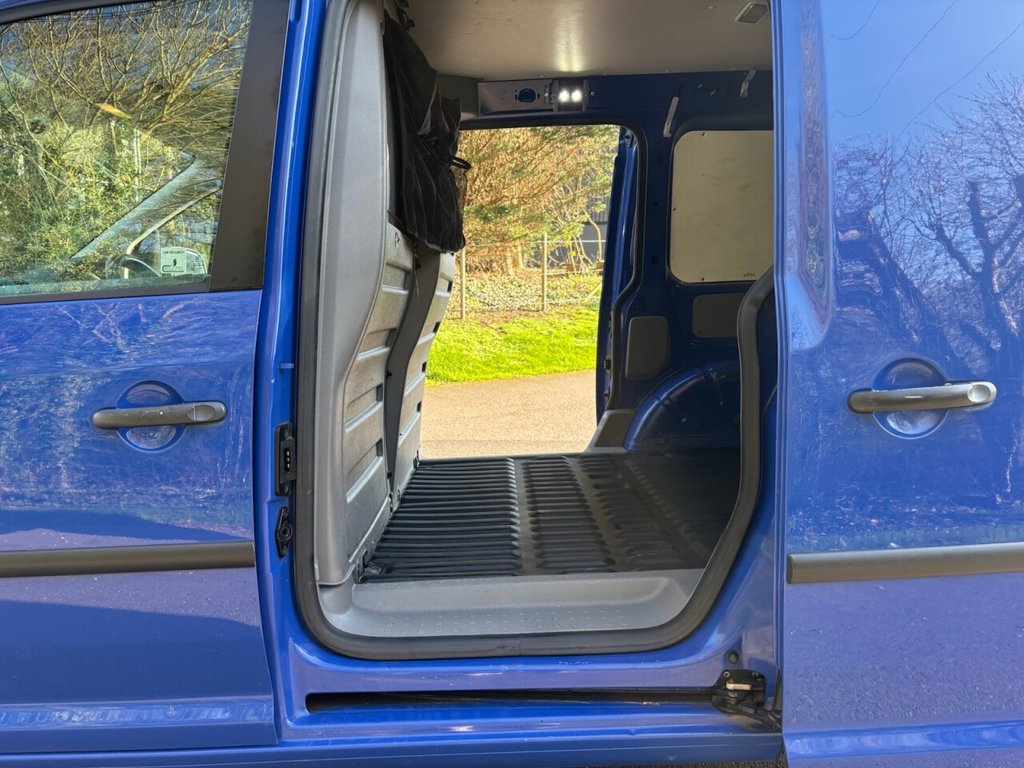 Used Volkswagen Caddy 2009 for sale - 77835309: Photo 46