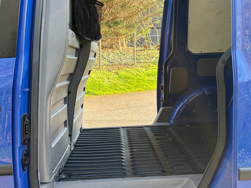 Used Volkswagen Caddy 2009 for sale - 77835309: Photo 47