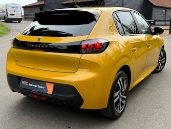 Used Peugeot 208 2023 for sale - 78918861: Photo