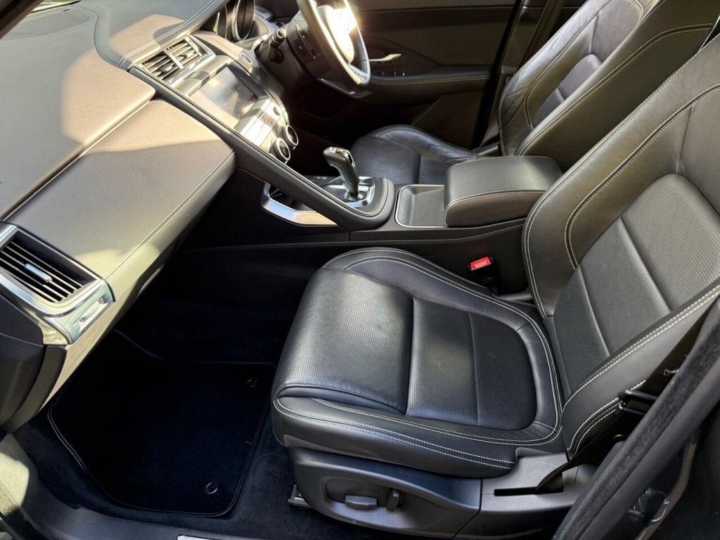 Used Jaguar E-Pace 2018 for sale - 76686359: Photo 19