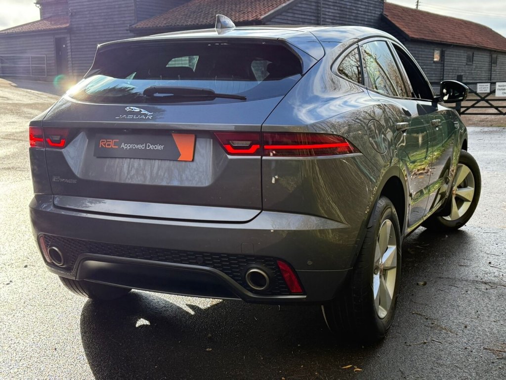 Used Jaguar E-Pace 2018 for sale - 76686359: Photo 2