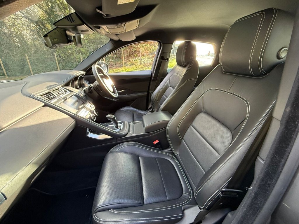 Used Jaguar E-Pace 2018 for sale - 76686359: Photo 21