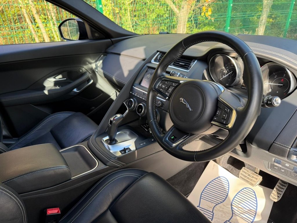 Used Jaguar E-Pace 2018 for sale - 76686359: Photo 25