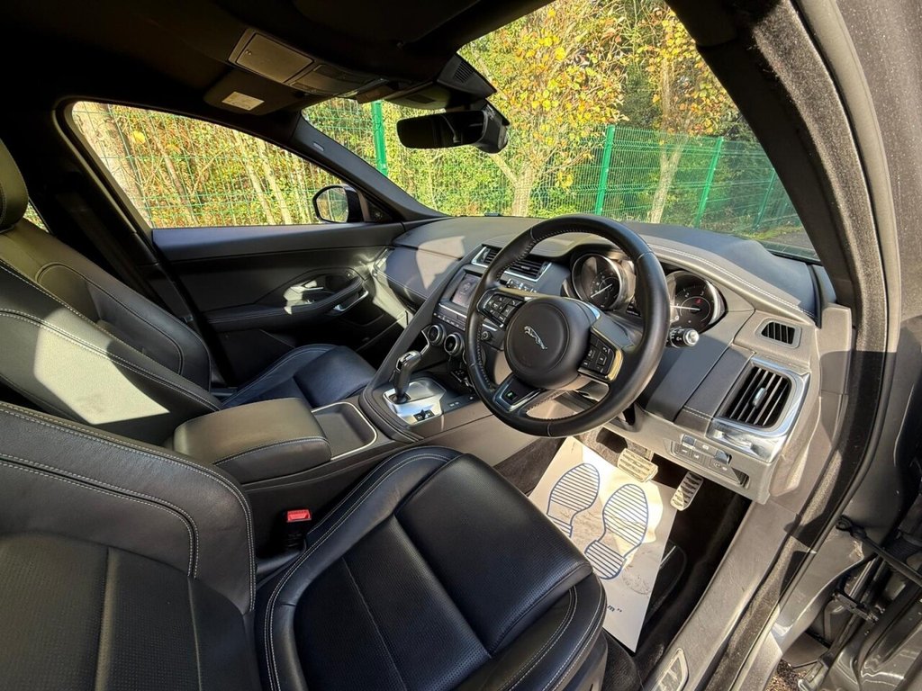 Used Jaguar E-Pace 2018 for sale - 76686359: Photo 26
