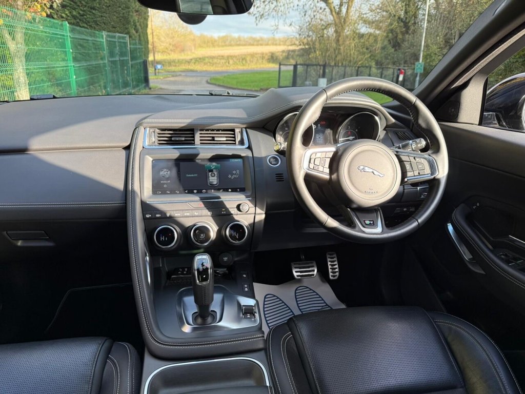 Used Jaguar E-Pace 2018 for sale - 76686359: Photo 41