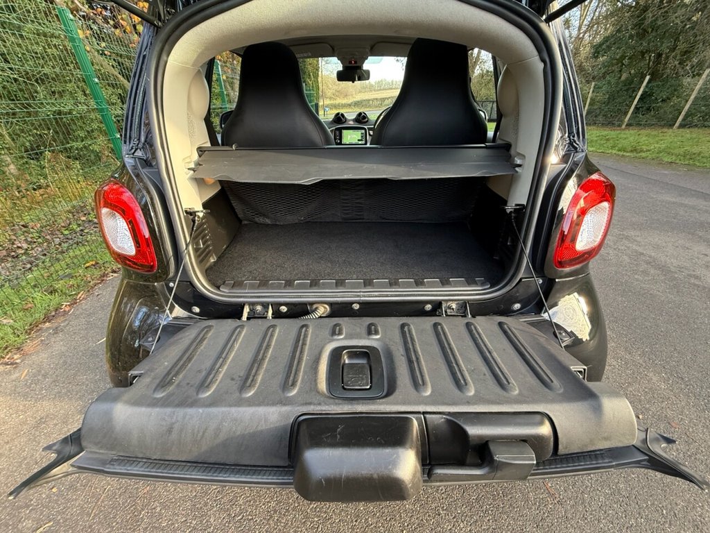 Used smart fortwo 2019 for sale - 76686355: Photo 32