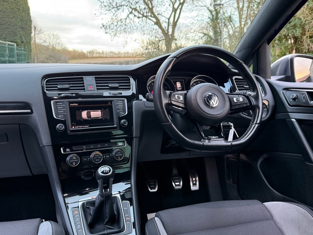 Used Volkswagen Golf 2016 for sale - 77231936: Photo 24