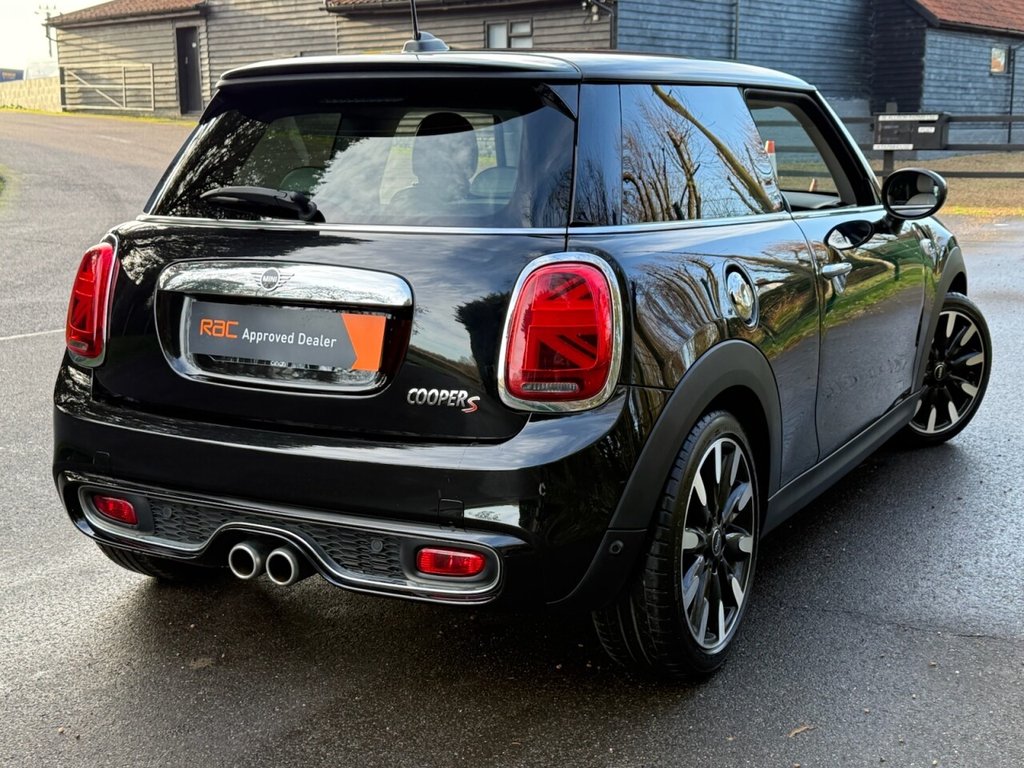 Used MINI Hatch 2019 for sale - 77007560: Photo 2