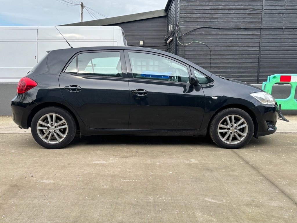 Used Toyota Auris 2010 for sale - 77953270: Photo 7