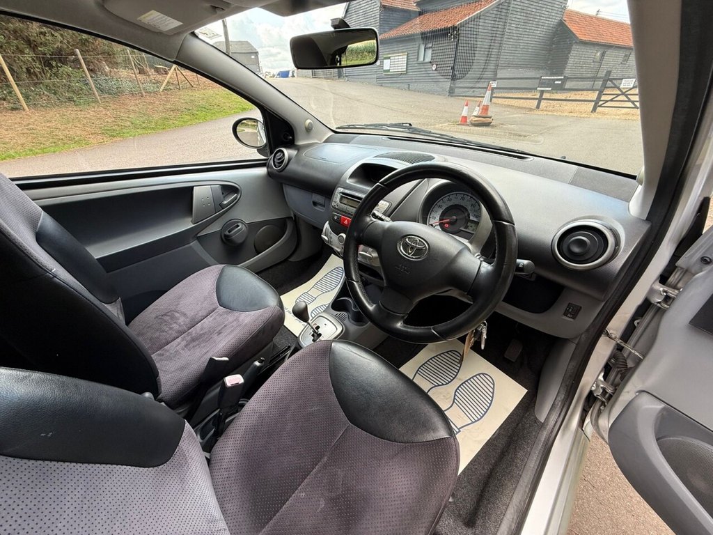 Used Toyota AYGO 2008 for sale - 75758537: Photo 30