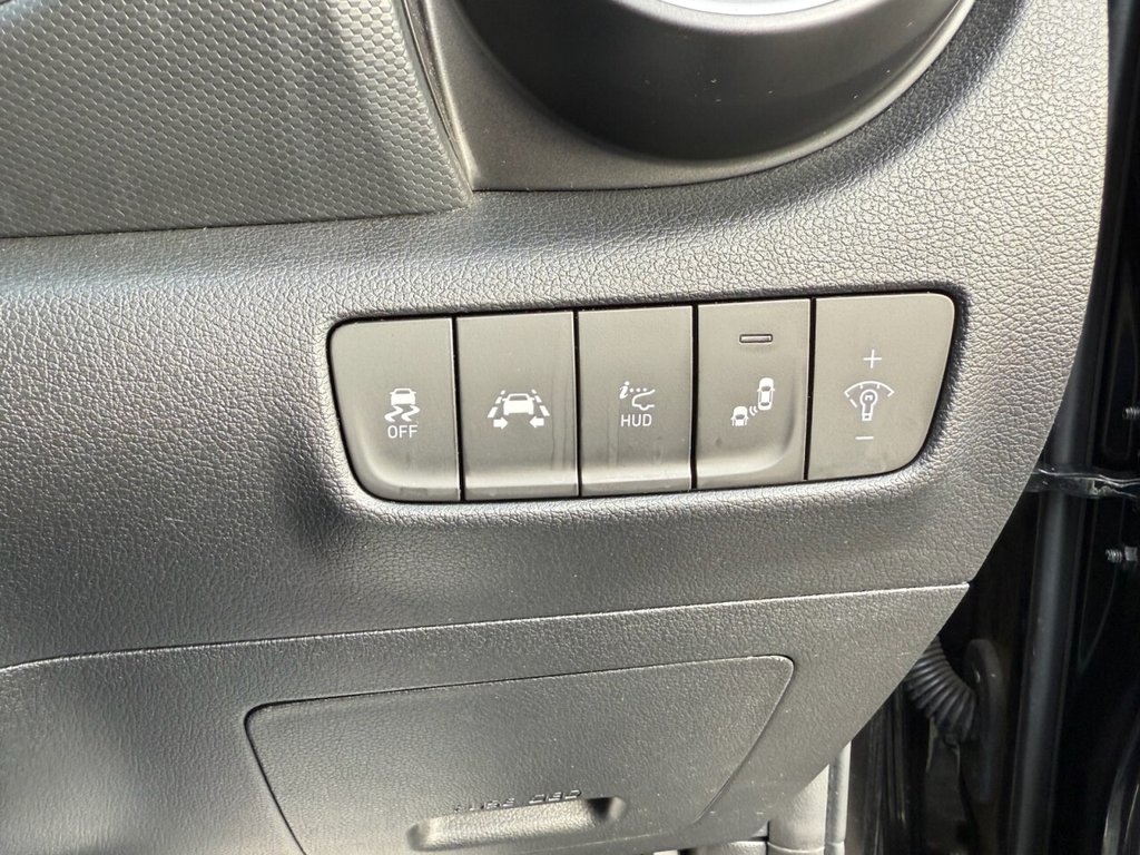 Used Hyundai KONA 2018 for sale - 76570180: Photo 41